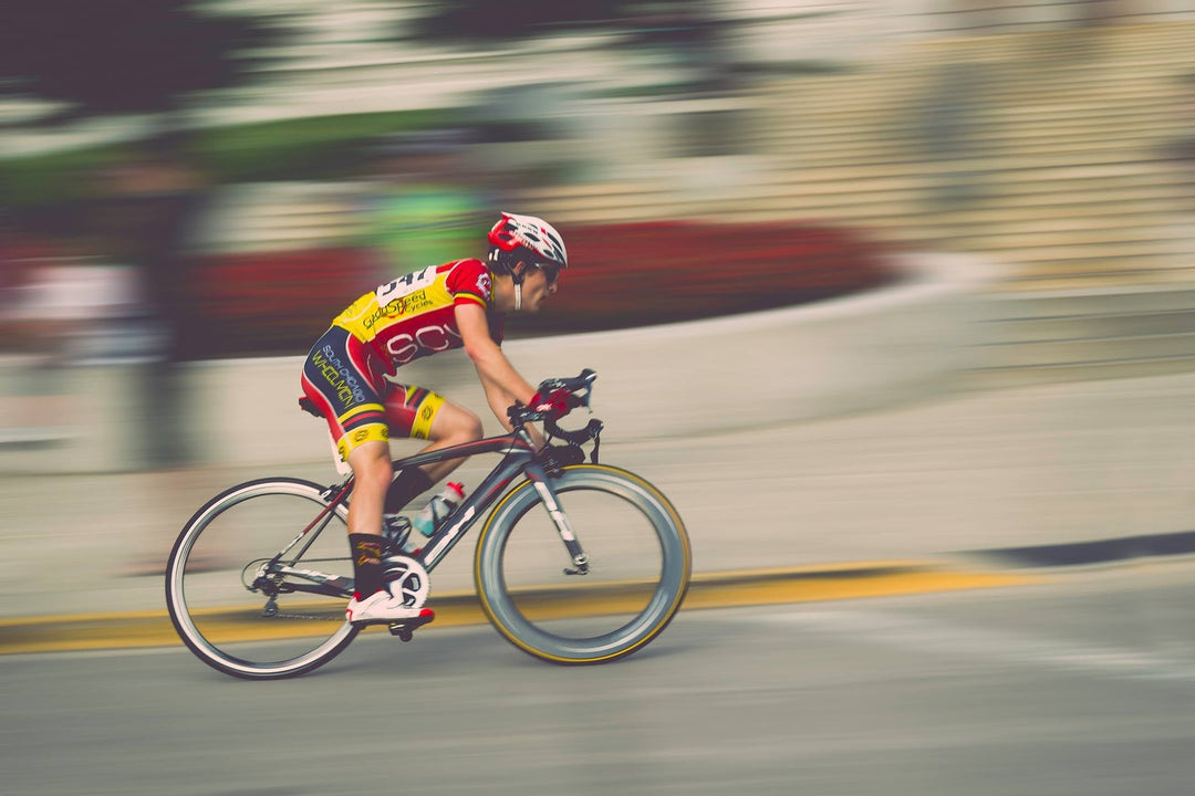 How to Safely Descend Hills With Sharp Turns: Road Cycling Tips | Selle ...